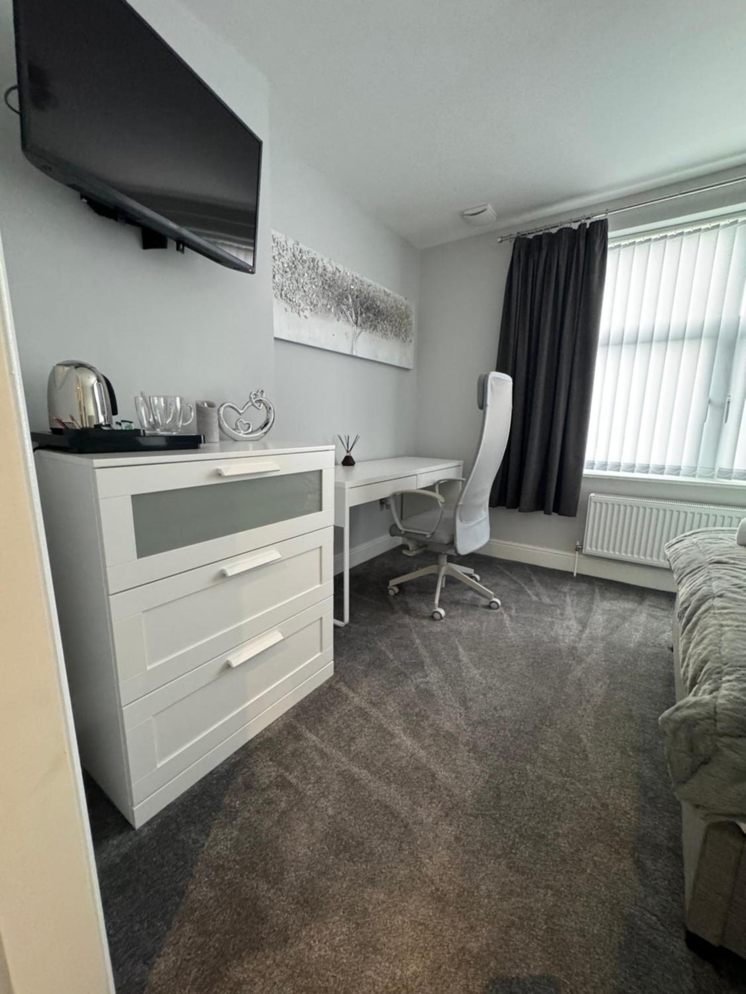 Lymm Living Ξενοδοχείο Γουόρινγκτον Εξωτερικό φωτογραφία